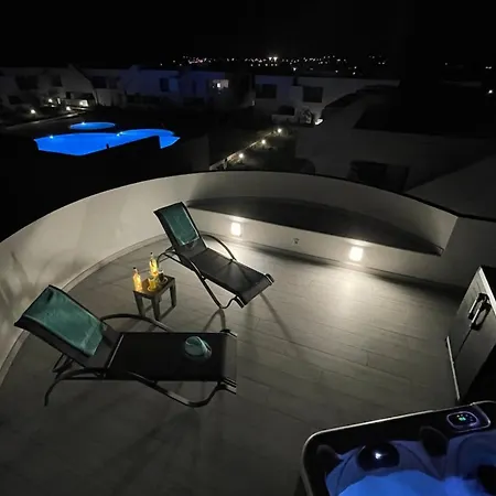 Marvillafuerte - Air-conditioned Swimming Pool & Private Jacuzzi * Villaverde