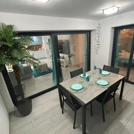 Marvillafuerte - Air-conditioned Swimming Pool & Private Jacuzzi Apartman