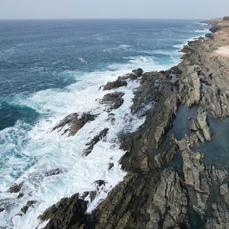 Marvillafuerte - Air-conditioned Swimming Pool & Private Jacuzzi 아파트